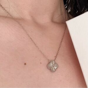 Silver VC 4 Leaf Clover Necklace